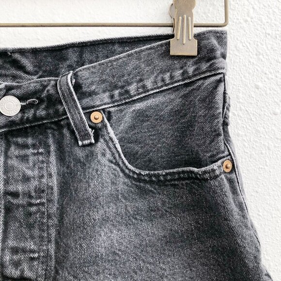 LEVI'S 501 Charcoal Denim Shorts No Size Tag Check Measurements - Picture 4 of 9